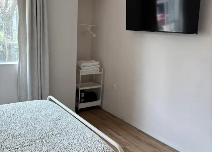 Great Location, Cozy In La Roma *